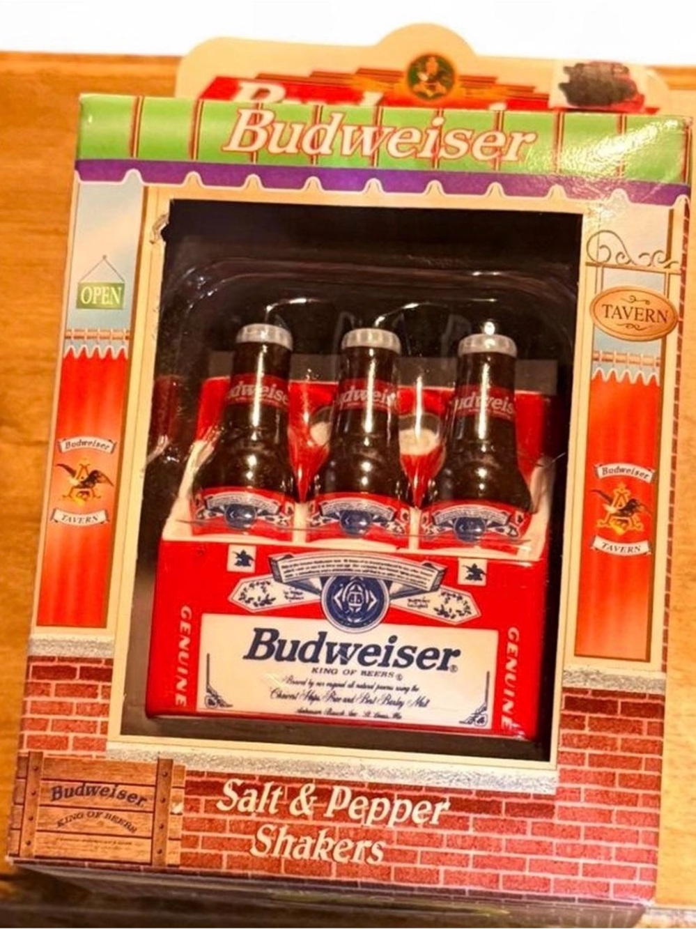 VTG 1998 Enesco Budweiser 6-Pack Salt and Pepper Shaker Set CIB